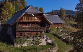 Charmante Gästewohnung in altem Bauernhaus in alpiner Alleinlage